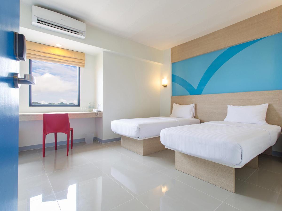 Hop Inn Phitsanulok Mittraphap Road Екстер'єр фото
